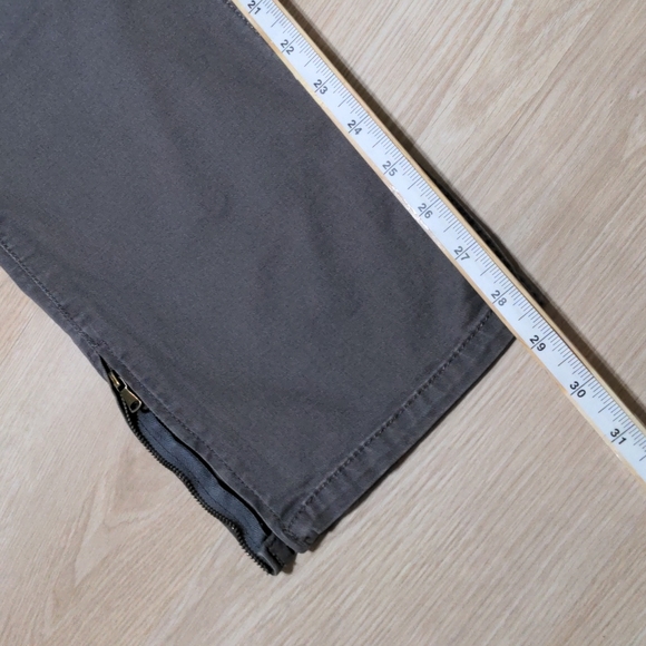 🍑Talbots Faded Gray Chinos Modern Cut Zip Ankle Zip Pockets Size 9 C276 - Picture 7 of 13